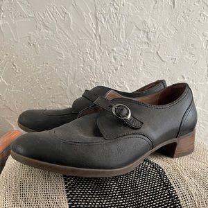 Dansko Livie Wingtip Oxford Black Leather Loafers